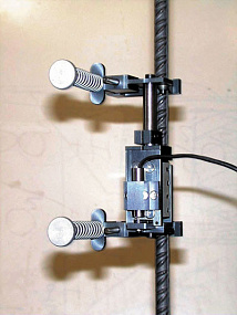 Универсальный экстензометр для измерения удлинения арматурных стержней, прутков железа